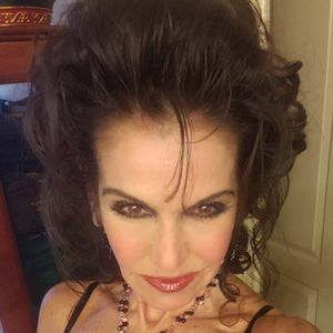 Meet your Posher, Peggy